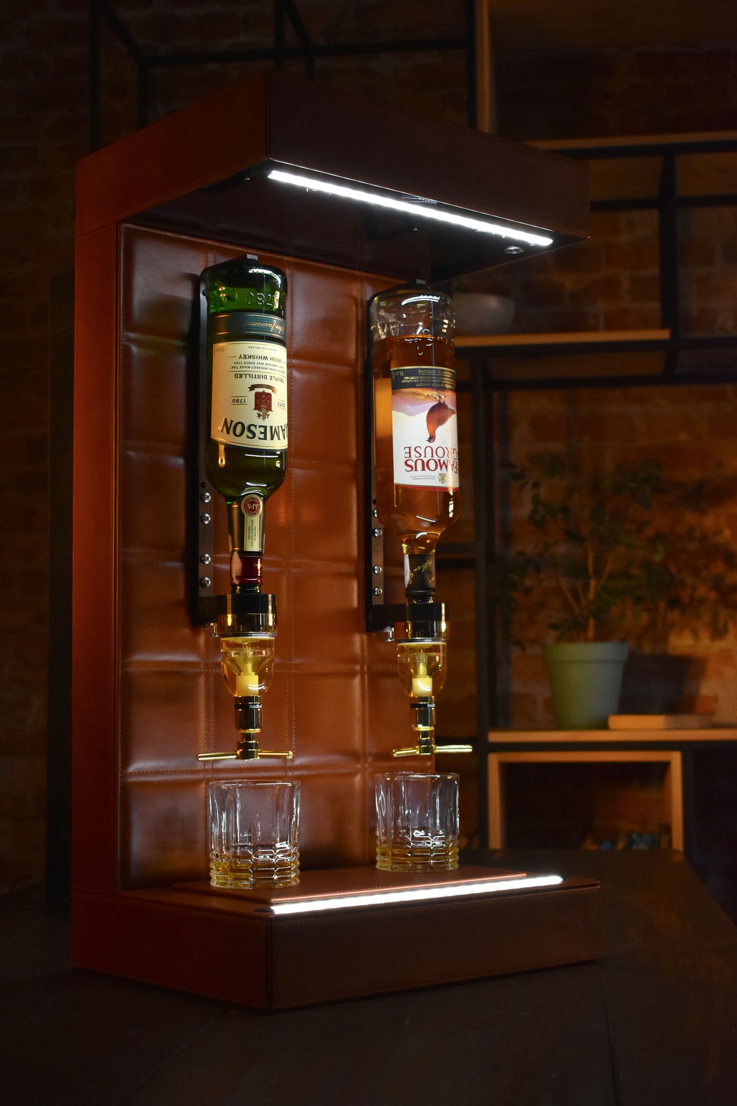 Bar cabinet